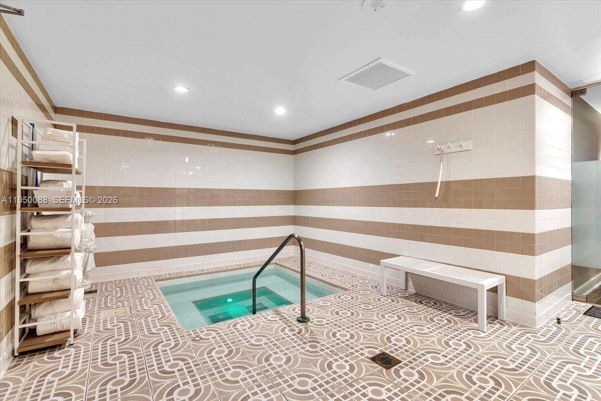 THE PALACE AT BAL HARBOUR - 10101 Collins Ave, Bal Harbour, FL 33154 | Picture 80