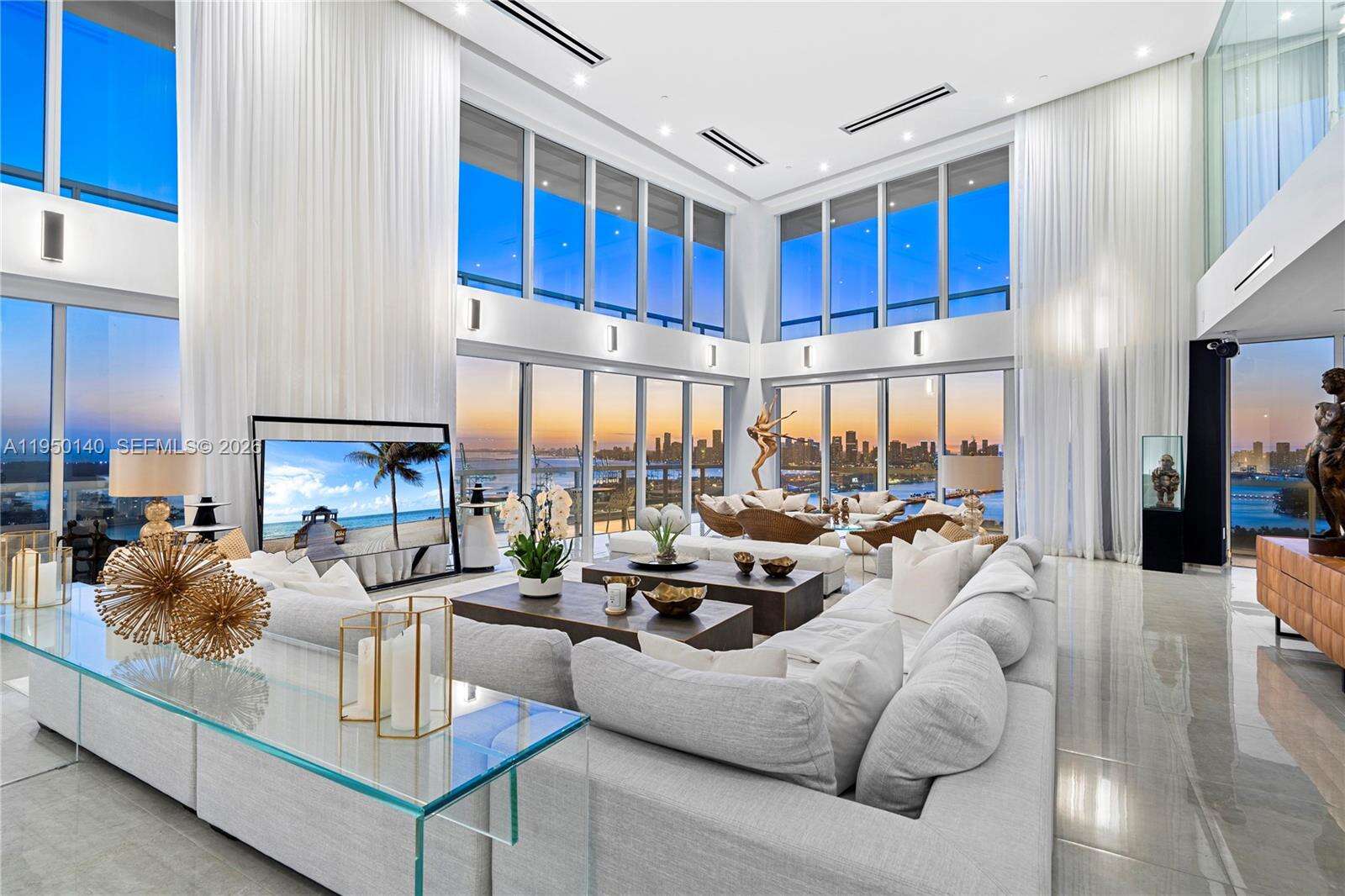 ICON - 450 Alton Rd, Miami Beach, FL 33139 | Picture 2