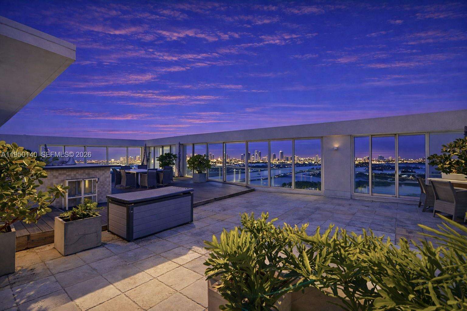 ICON - 450 Alton Rd, Miami Beach, FL 33139 | Picture 27