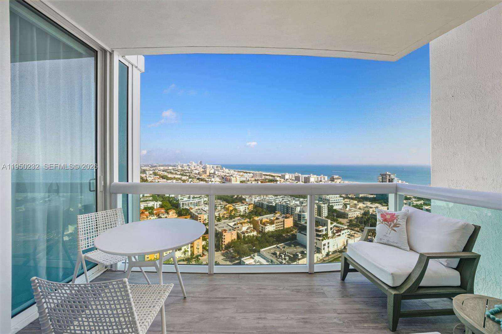 MURANO AT PORTOFINO - 1000 Pointe Dr, Miami Beach, FL 33139 | Picture 15