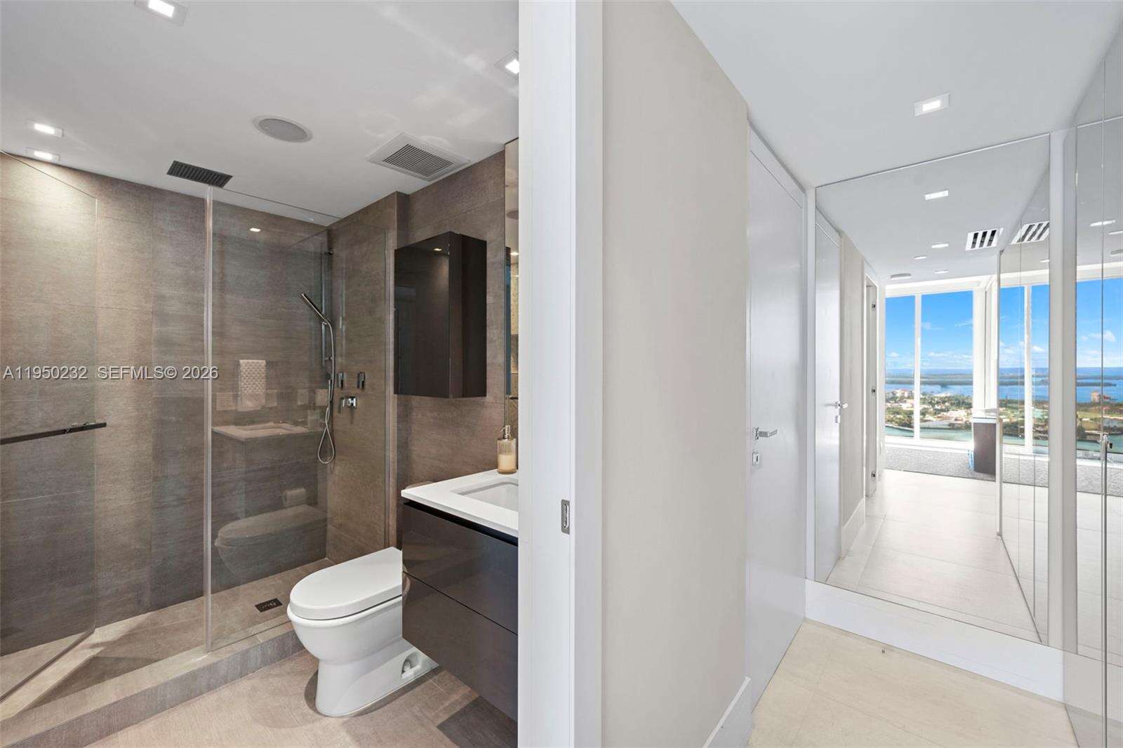 MURANO AT PORTOFINO - 1000 Pointe Dr, Miami Beach, FL 33139 | Picture 26