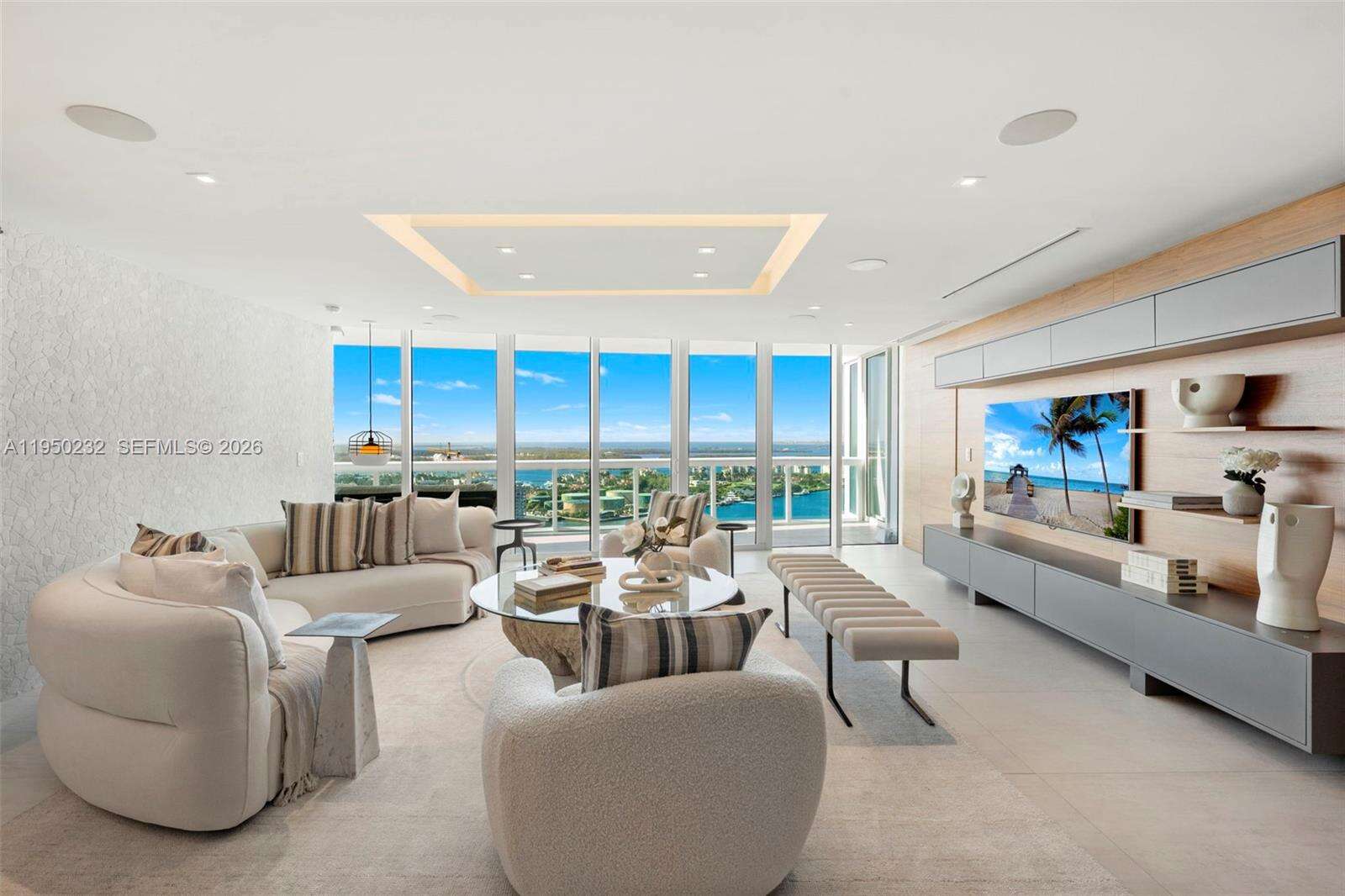 MURANO AT PORTOFINO - 1000 Pointe Dr, Miami Beach, FL 33139 | Picture 6