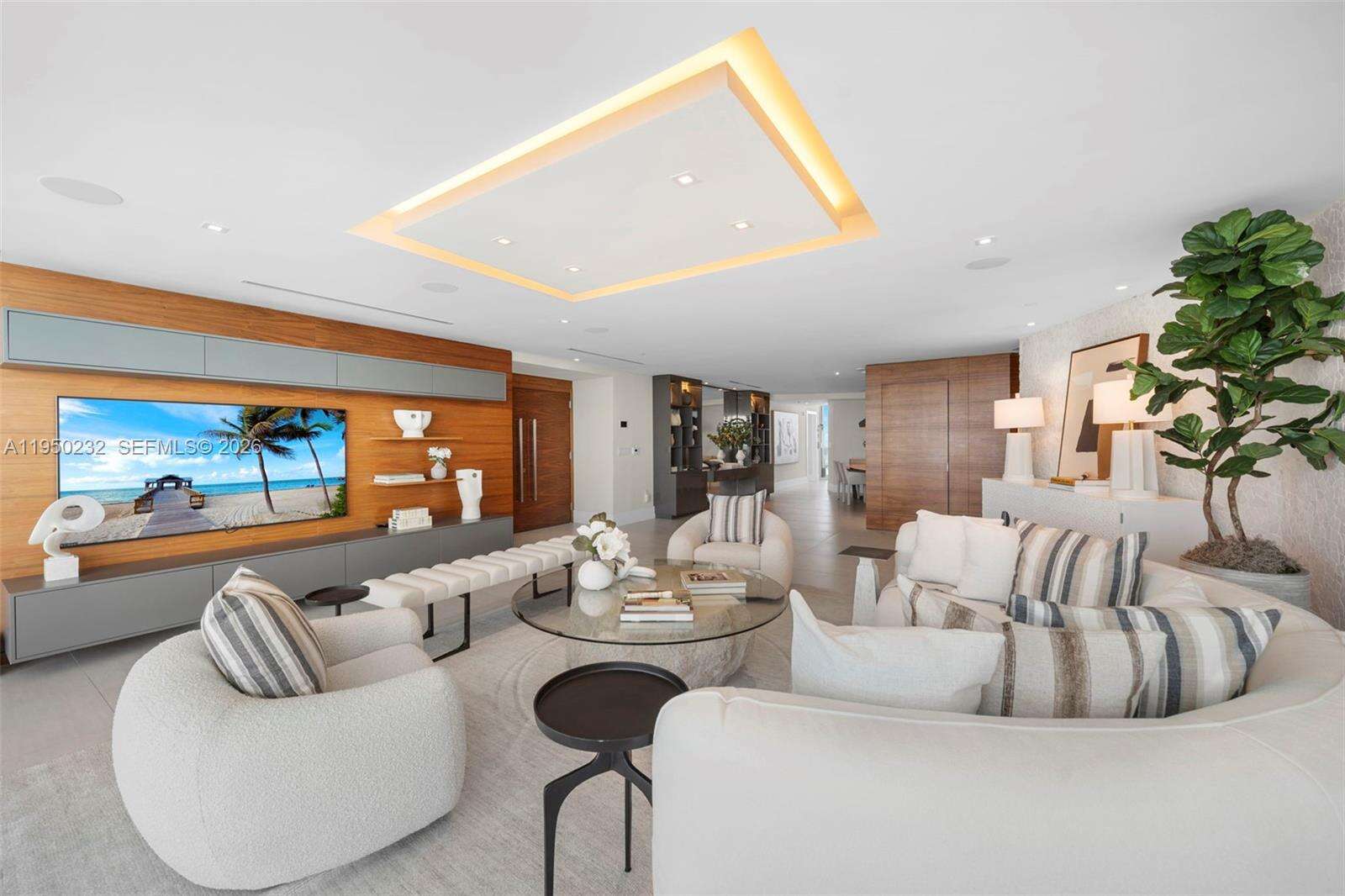 MURANO AT PORTOFINO - 1000 Pointe Dr, Miami Beach, FL 33139 | Picture 8