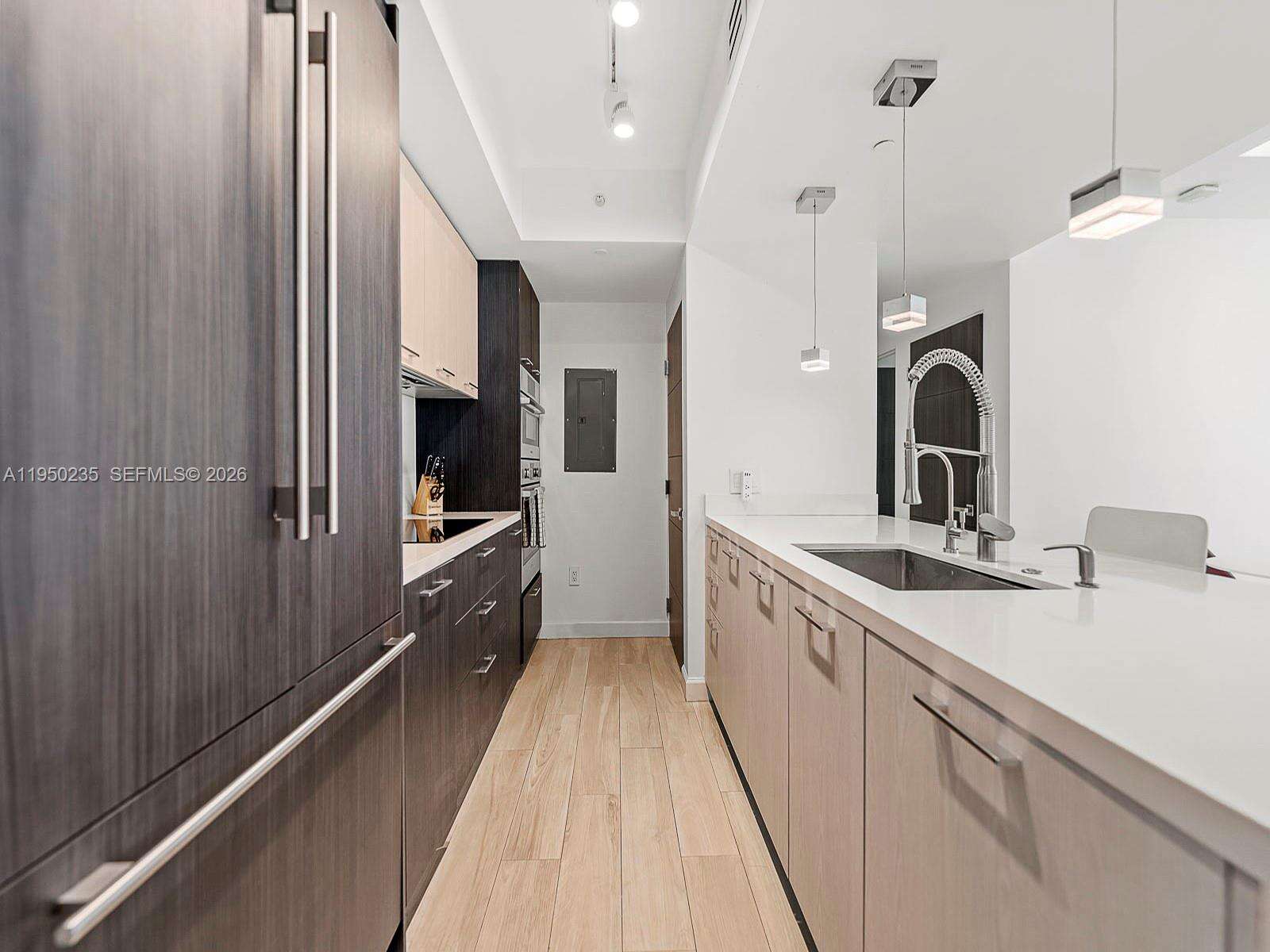 500 Brickell at 500 Brickell Ave, Miami, FL 33131 - For Sale photo 6