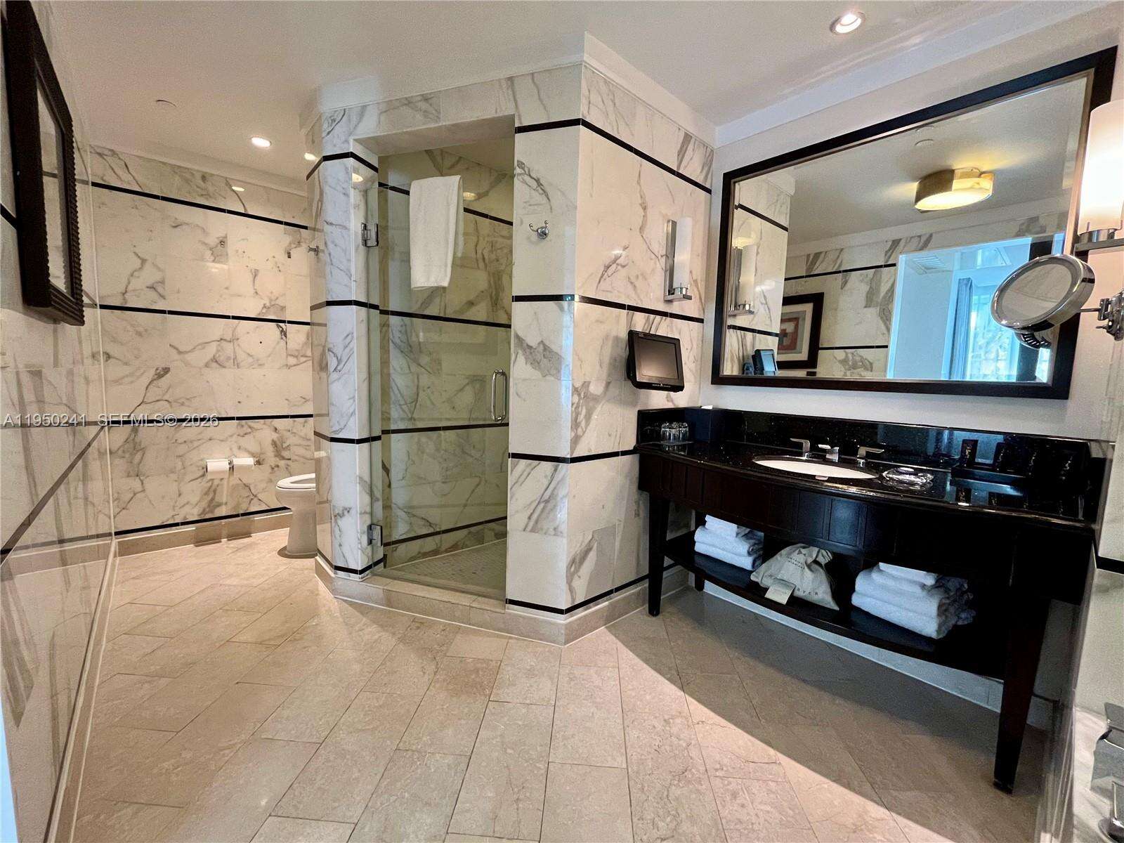Fontainebleau 3 at 4391 Collins Ave, Miami Beach, FL 33140 - For Sale photo 13