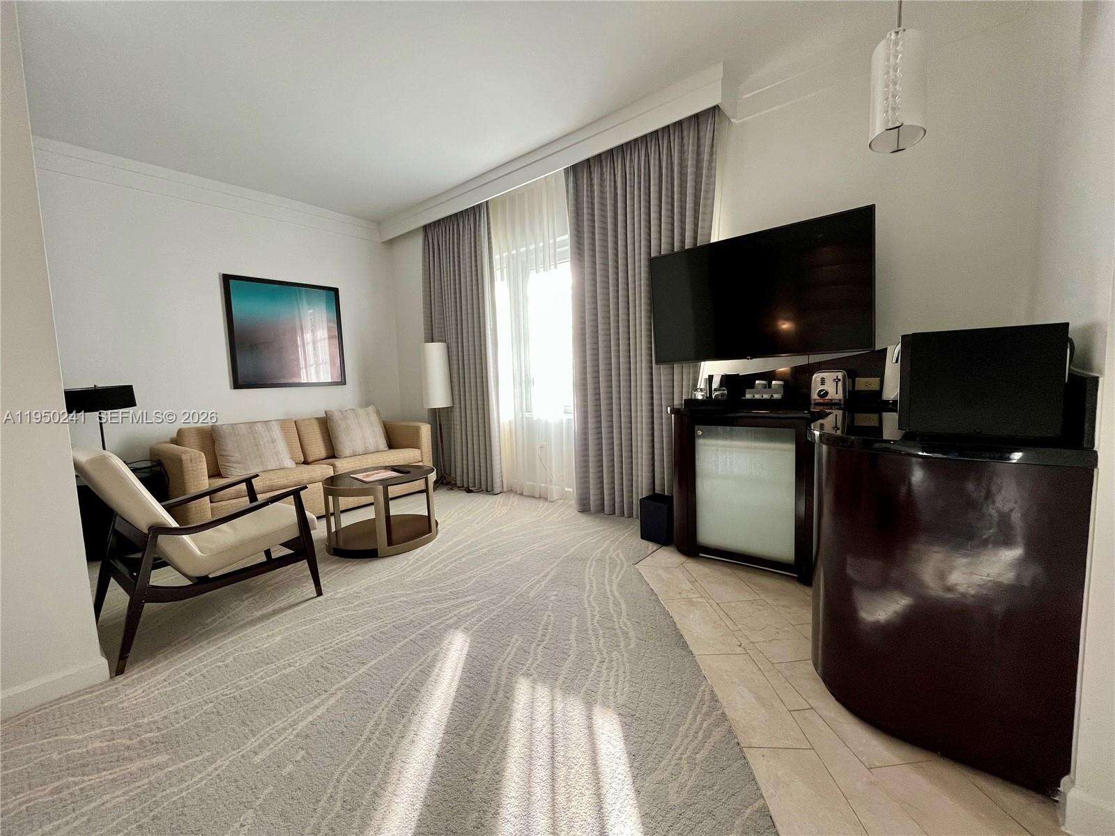 Fontainebleau 3 at 4391 Collins Ave, Miami Beach, FL 33140 - For Sale photo 5