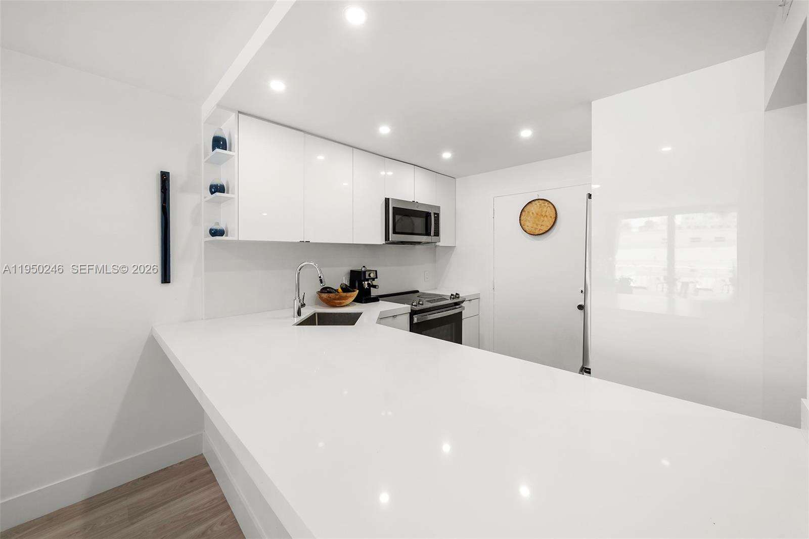 Ocean Point at 345 Ocean Dr, Miami Beach, FL 33139 - For Sale photo 6