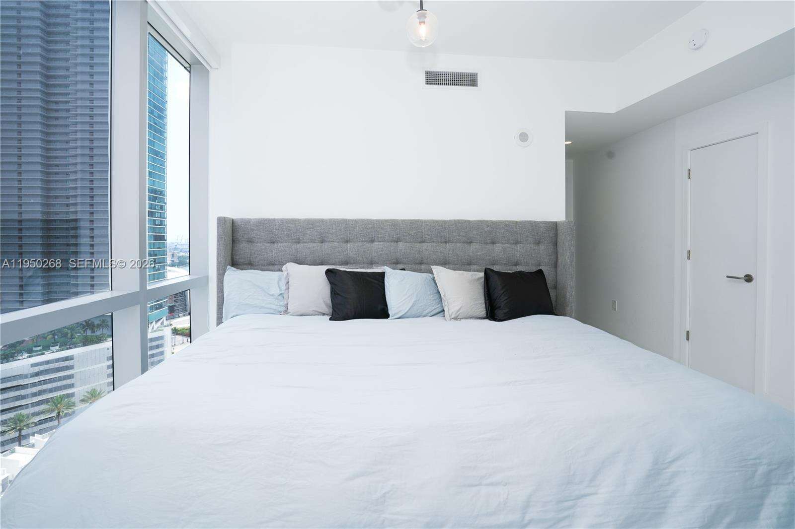 PARAMOUNT MIAMI WORLDCENTER - 851 1 Ave, Miami, FL 33132 | Picture 17