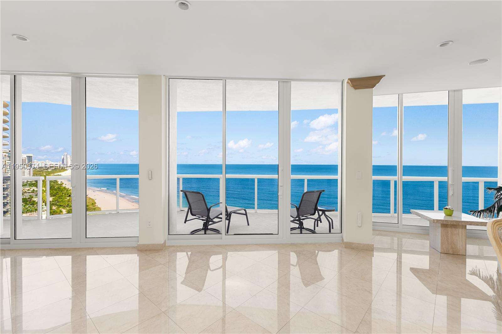 MAJESTIC TOWER AT BAL HARBOUR - 9601 Collins Ave, Bal Harbour, FL 33154 | Picture 3