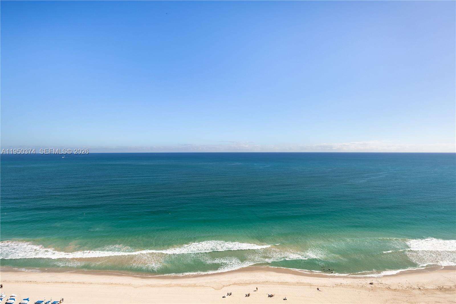 MAJESTIC TOWER AT BAL HARBOUR - 9601 Collins Ave, Bal Harbour, FL 33154 | Picture 4