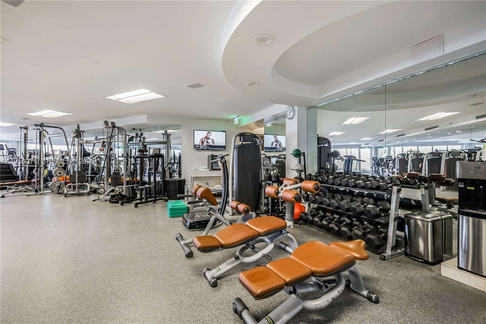 MAJESTIC TOWER AT BAL HARBOUR - 9601 Collins Ave, Bal Harbour, FL 33154 | Picture 34