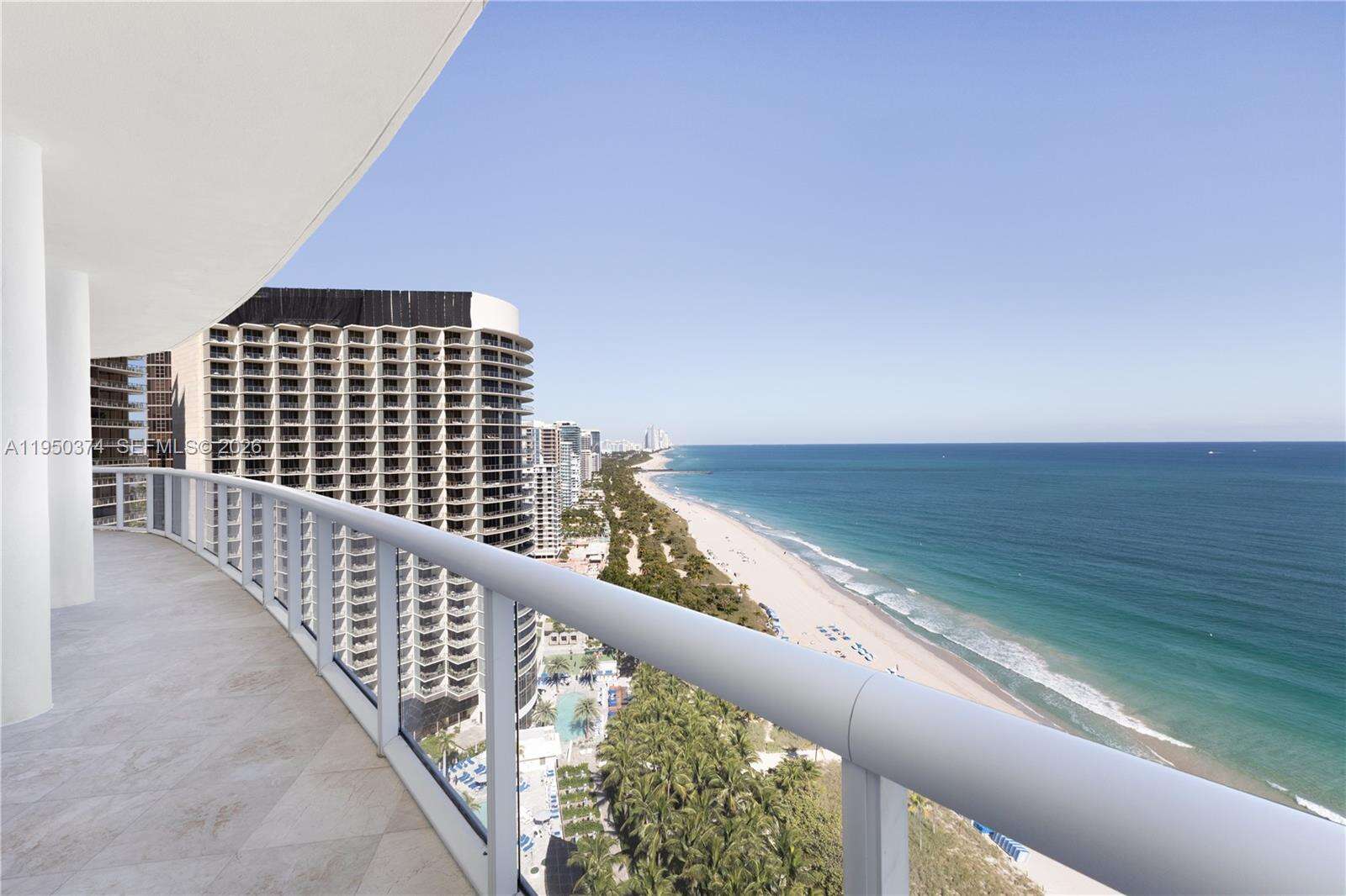 MAJESTIC TOWER AT BAL HARBOUR - 9601 Collins Ave, Bal Harbour, FL 33154 | Picture 6
