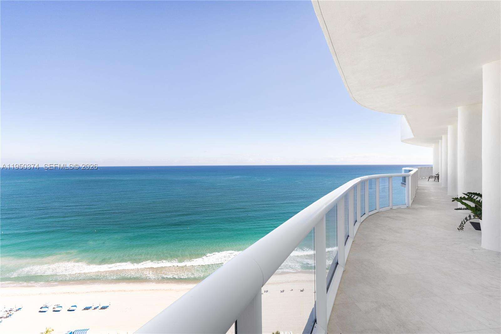 MAJESTIC TOWER AT BAL HARBOUR - 9601 Collins Ave, Bal Harbour, FL 33154 | Picture 8