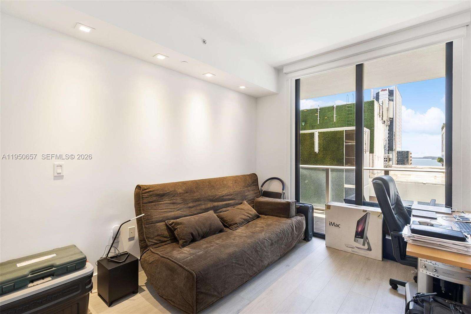 1010 Brickell at 1010 Brickell Ave, Miami, FL 33131 - For Sale photo 12