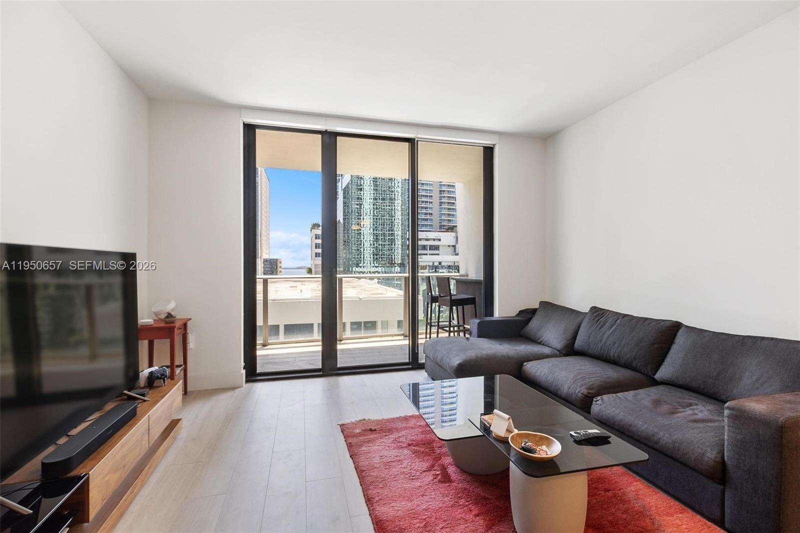 1010 Brickell at 1010 Brickell Ave, Miami, FL 33131 - For Sale photo 7