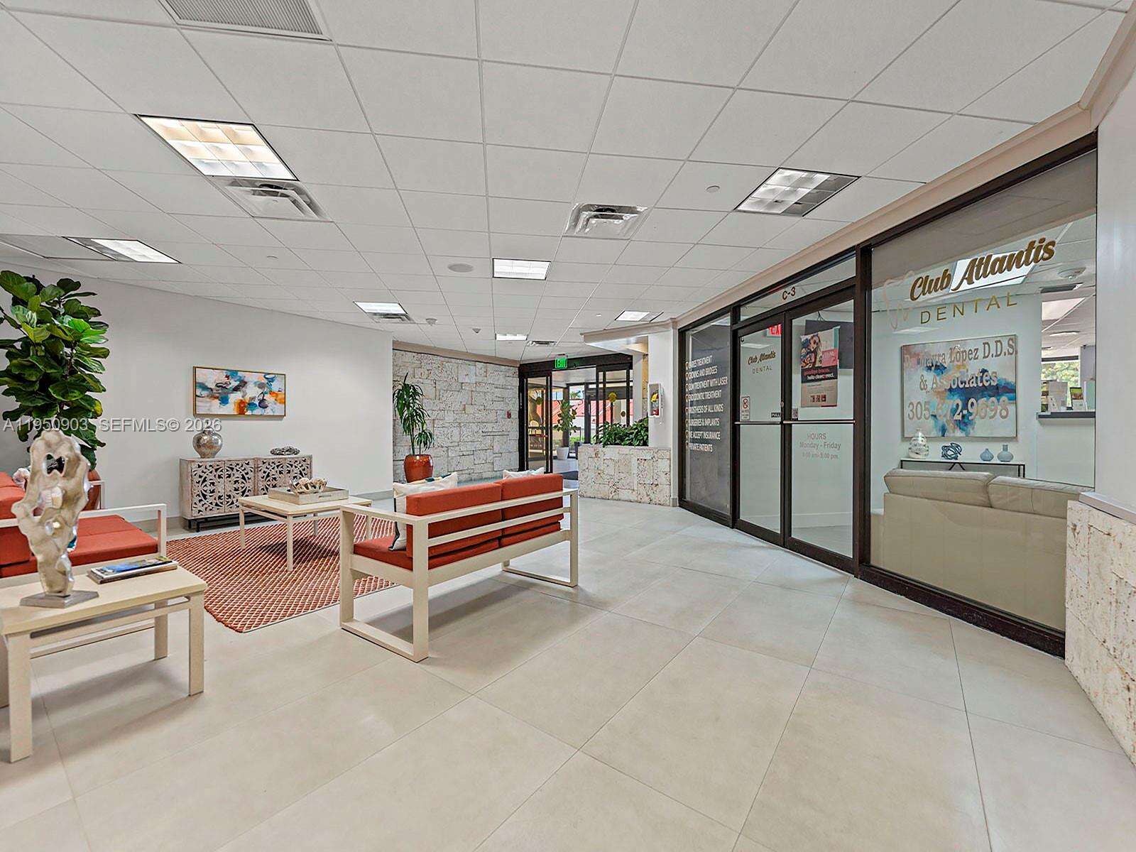 CLUB ATLANTIS - 2555 Collins Ave, Miami Beach, FL 33140 | Picture 14