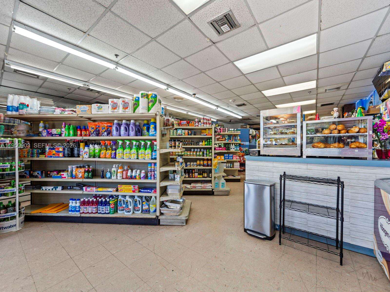 CLUB ATLANTIS - 2555 Collins Ave, Miami Beach, FL 33140 | Picture 16