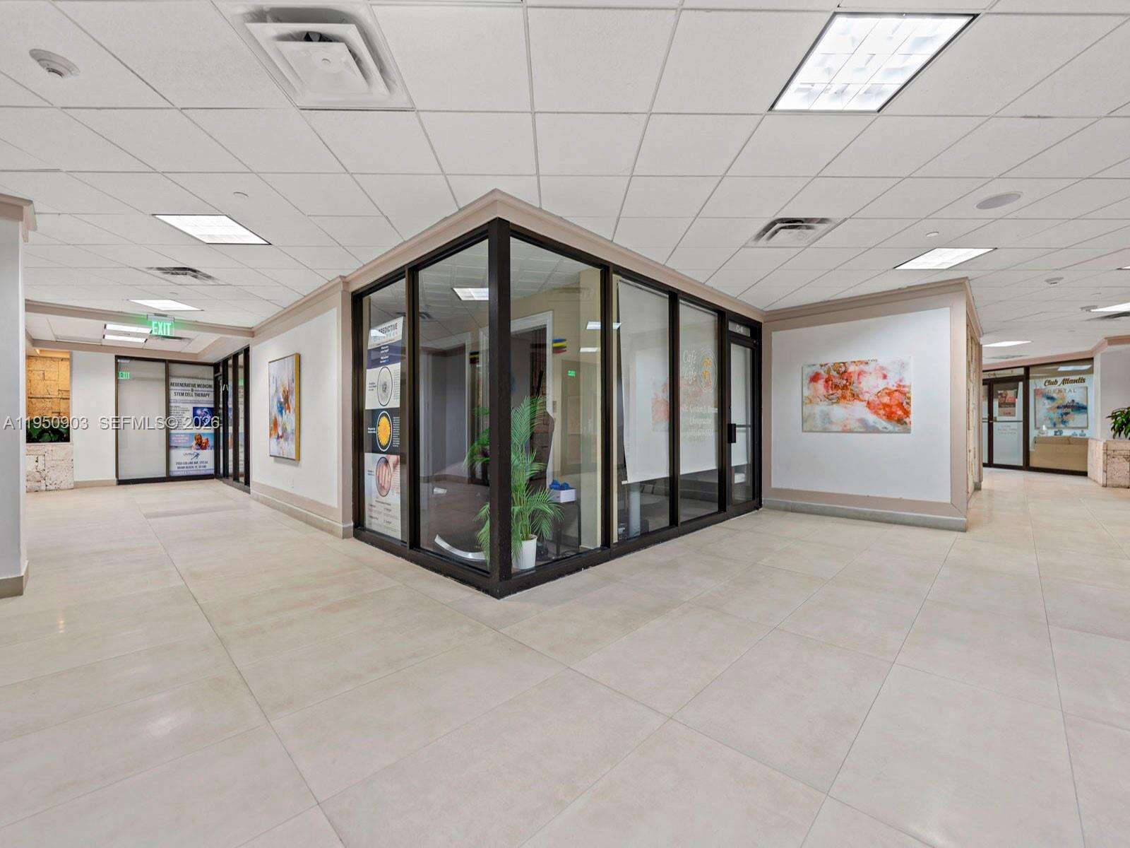 CLUB ATLANTIS - 2555 Collins Ave, Miami Beach, FL 33140 | Picture 17