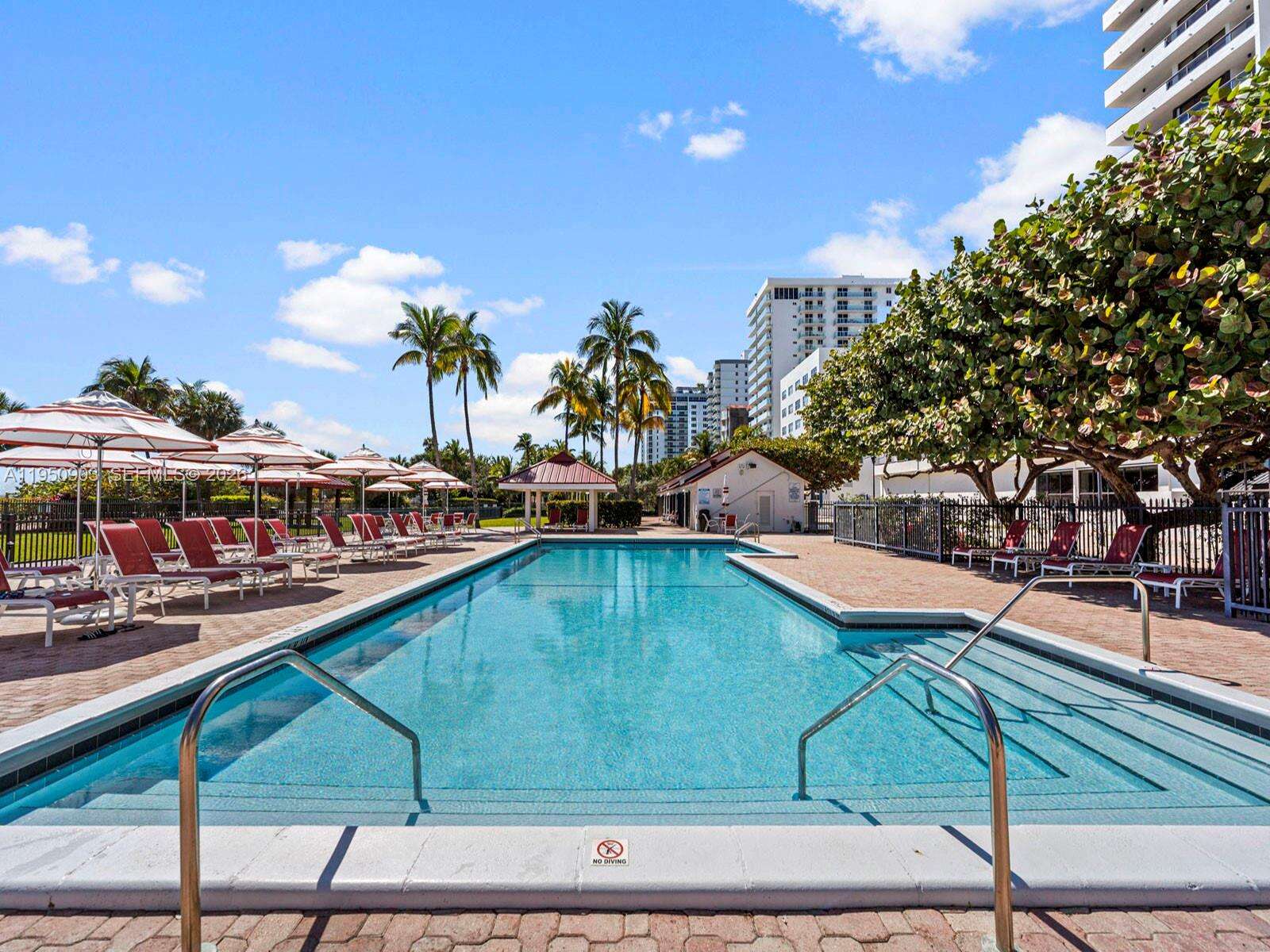 CLUB ATLANTIS - 2555 Collins Ave, Miami Beach, FL 33140 | Picture 19