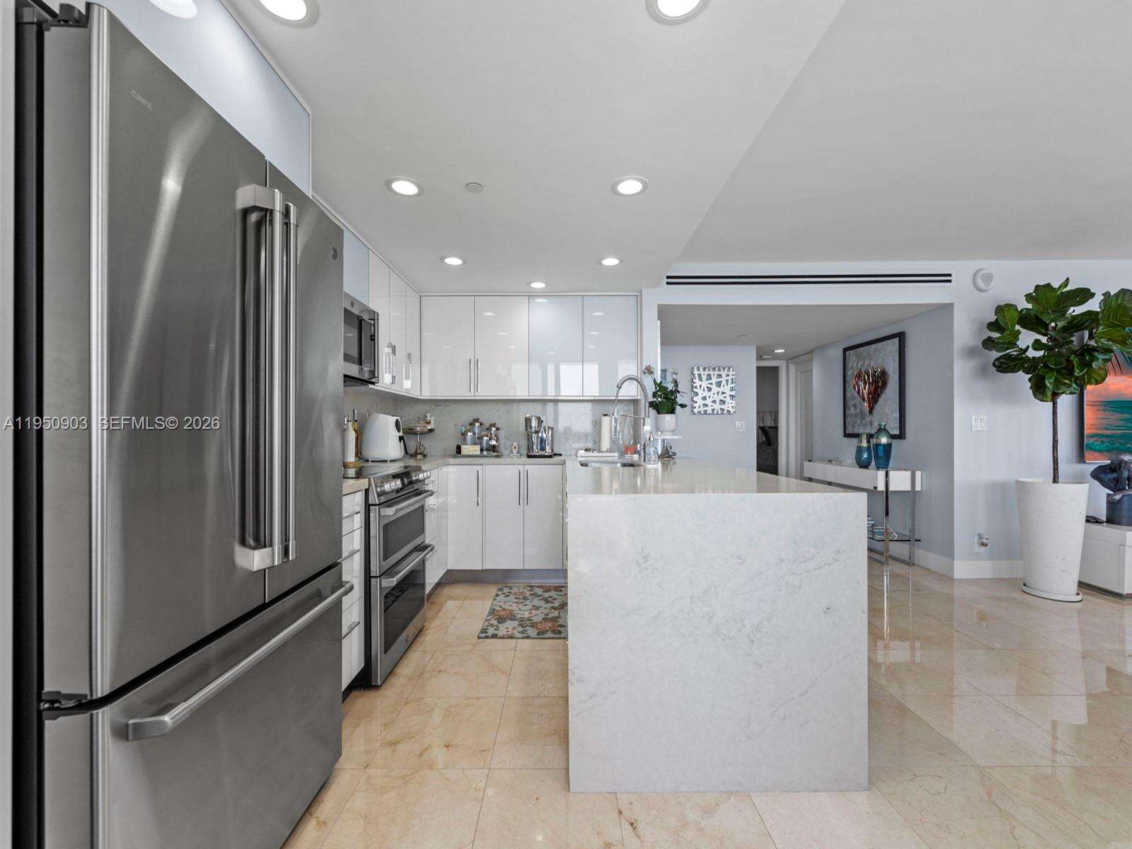 CLUB ATLANTIS - 2555 Collins Ave, Miami Beach, FL 33140 | Picture 33