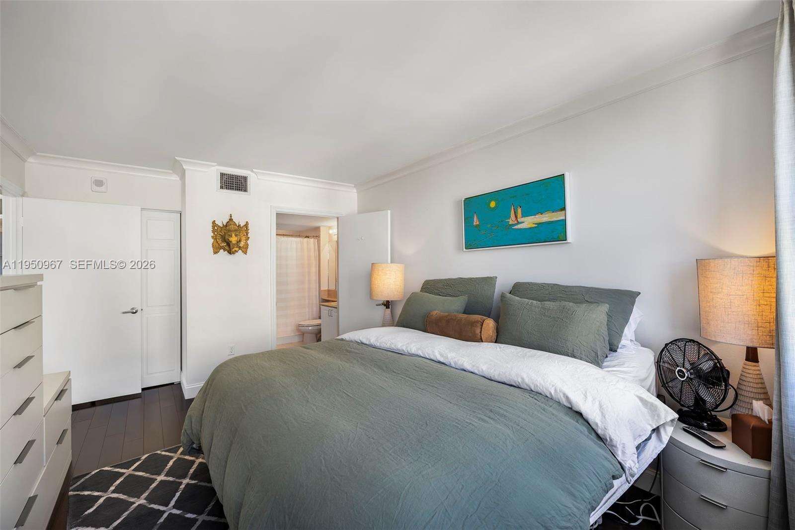 YACHT CLUB AT PORTOFINO - 90 Alton Rd, Miami Beach, FL 33139 | Picture 12