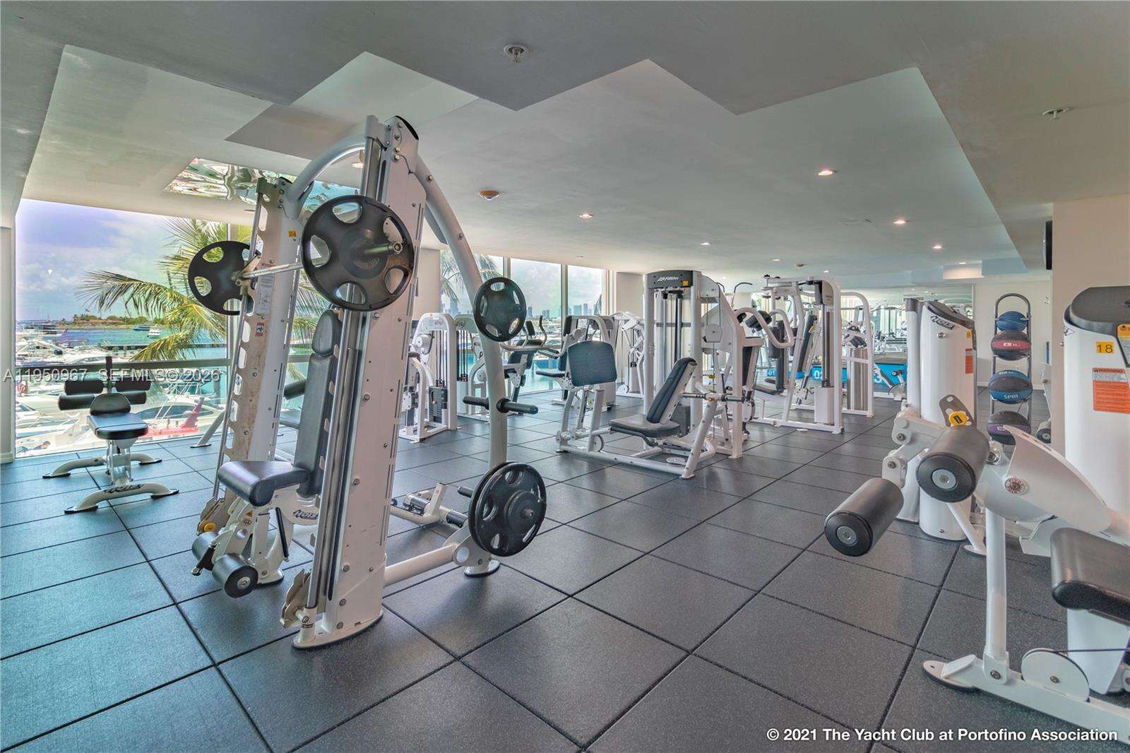 YACHT CLUB AT PORTOFINO - 90 Alton Rd, Miami Beach, FL 33139 | Picture 31