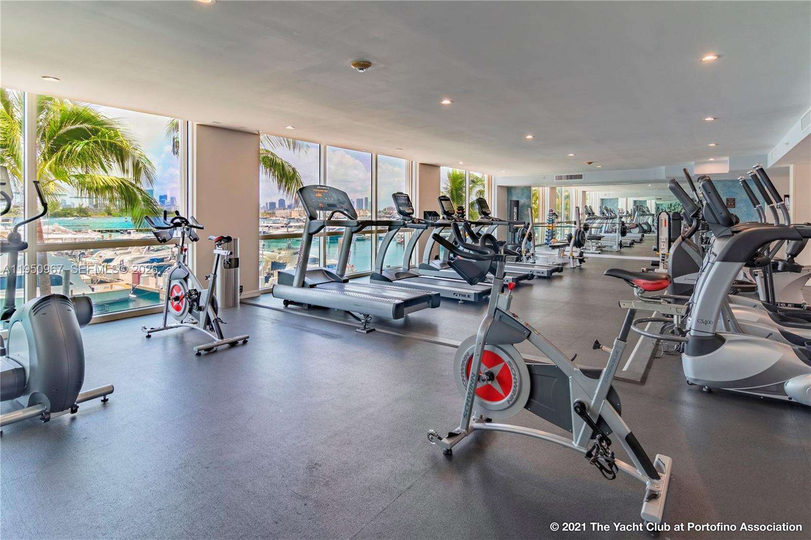 YACHT CLUB AT PORTOFINO - 90 Alton Rd, Miami Beach, FL 33139 | Picture 32