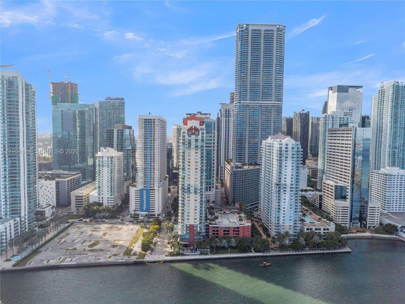 THE MARK ON BRICKELL - 1155 Brickell Bay Dr, Miami, FL 33131 | Picture 1