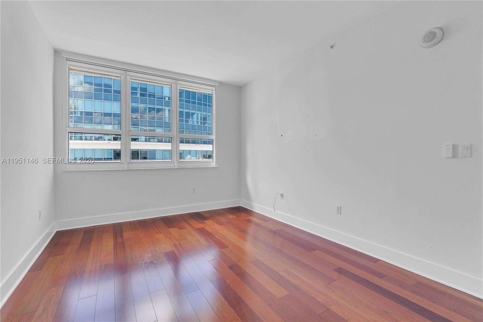 THE MARK ON BRICKELL - 1155 Brickell Bay Dr, Miami, FL 33131 | Picture 24