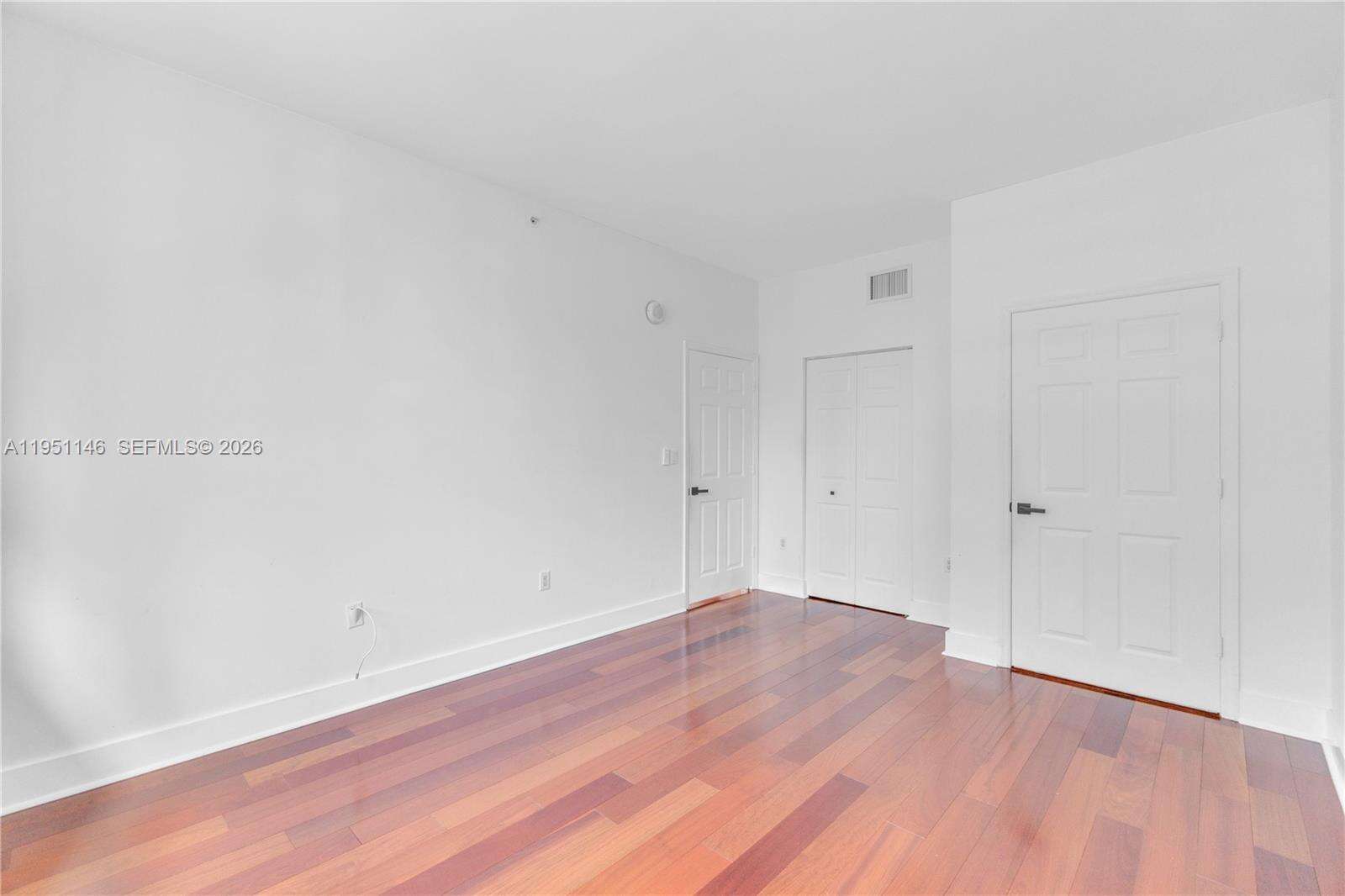 THE MARK ON BRICKELL - 1155 Brickell Bay Dr, Miami, FL 33131 | Picture 25