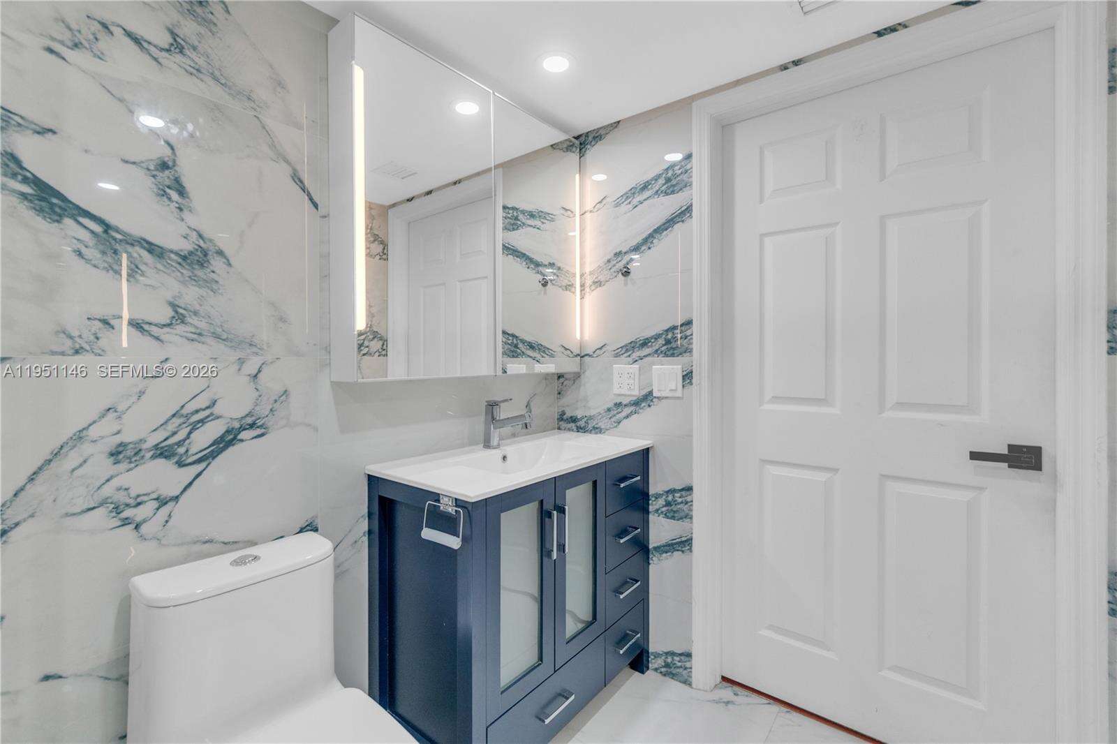 THE MARK ON BRICKELL - 1155 Brickell Bay Dr, Miami, FL 33131 | Picture 30