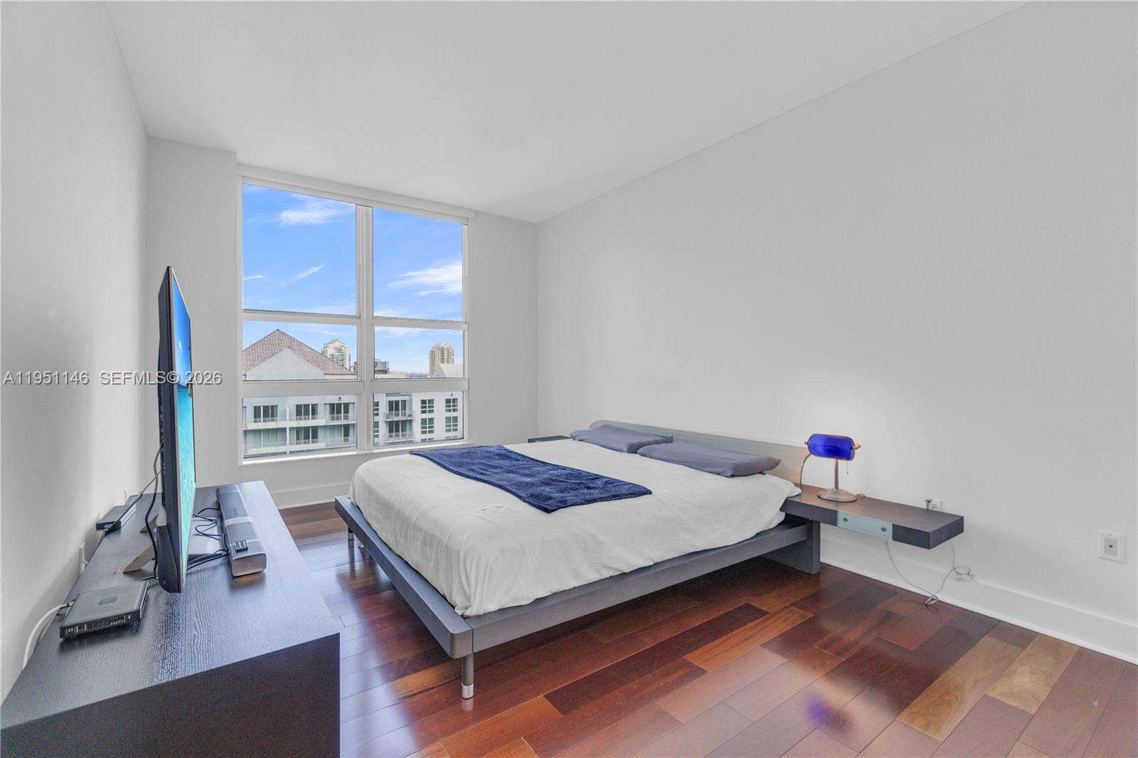 THE MARK ON BRICKELL - 1155 Brickell Bay Dr, Miami, FL 33131 | Picture 31