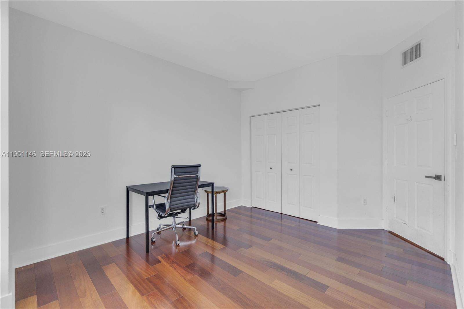 THE MARK ON BRICKELL - 1155 Brickell Bay Dr, Miami, FL 33131 | Picture 38