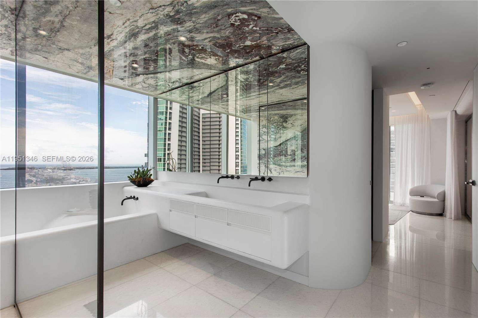 PARAMOUNT MIAMI WORLDCENTER - 851 1 Ave, Miami, FL 33132 | Picture 59