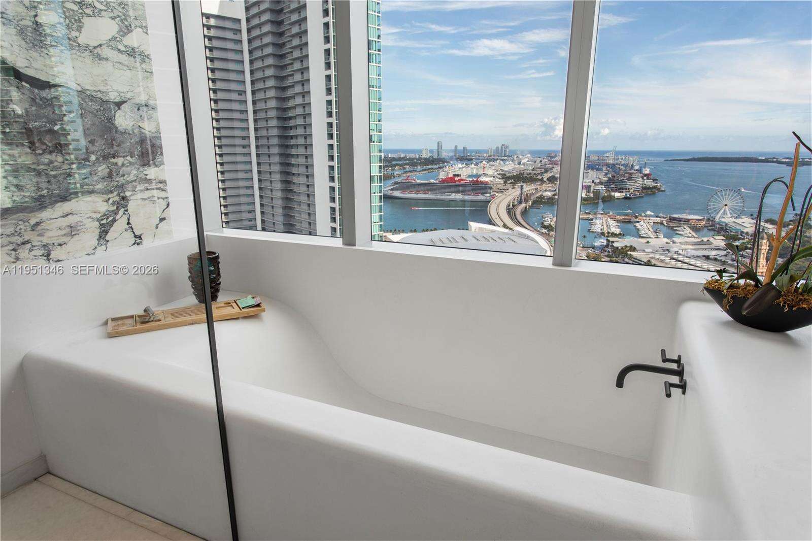 PARAMOUNT MIAMI WORLDCENTER - 851 1 Ave, Miami, FL 33132 | Picture 64