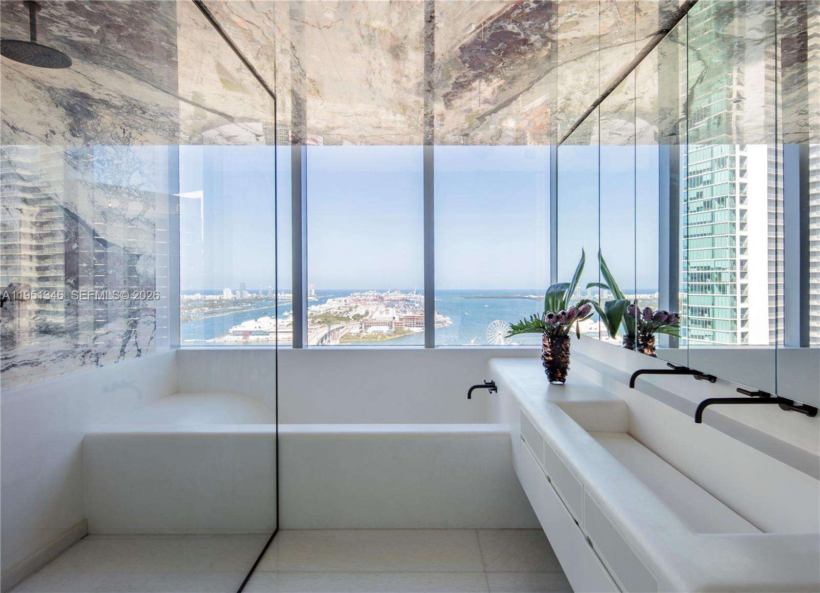 PARAMOUNT MIAMI WORLDCENTER - 851 1 Ave, Miami, FL 33132 | Picture 94