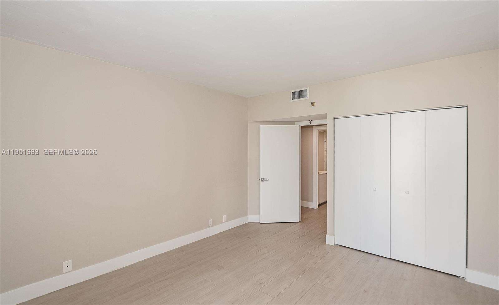 Brickell Key 1 at 520 Brickell Key Dr, Miami, FL 33131 - For Sale photo 11