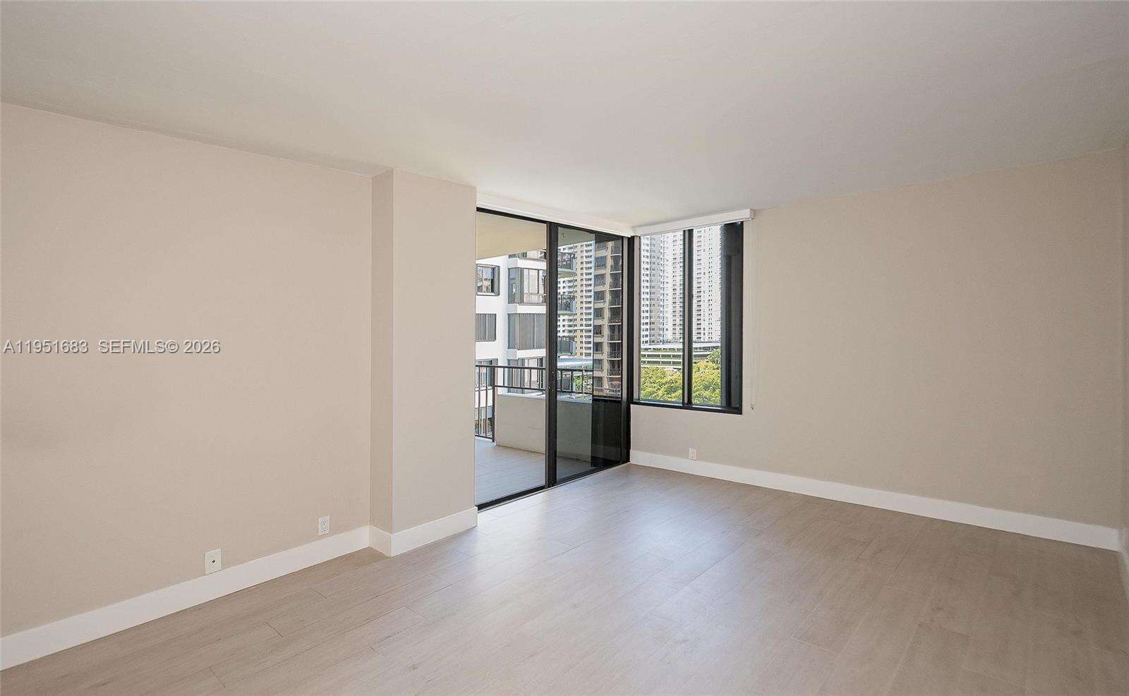 Brickell Key 1 at 520 Brickell Key Dr, Miami, FL 33131 - For Sale photo 15