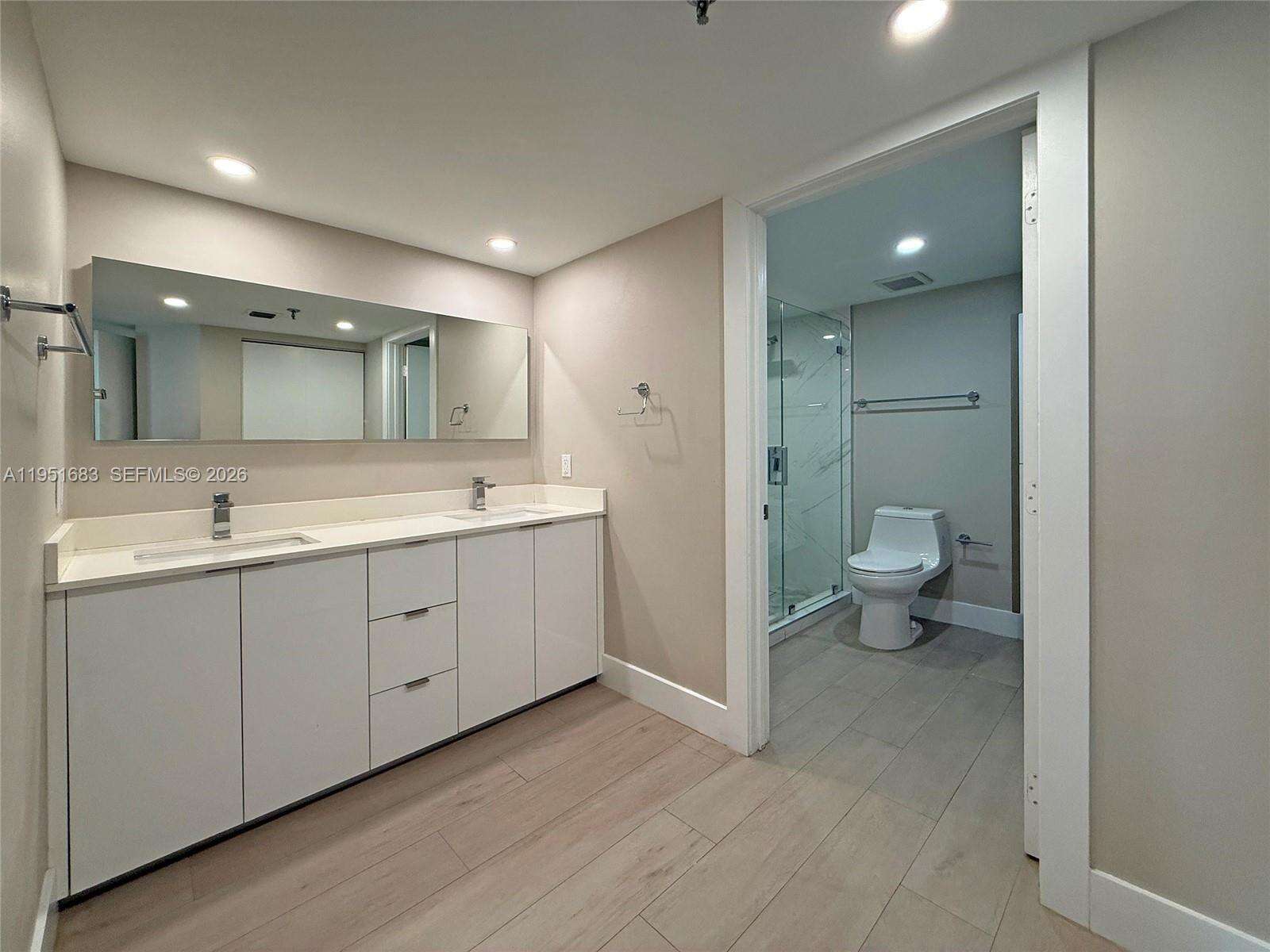 Brickell Key 1 at 520 Brickell Key Dr, Miami, FL 33131 - For Sale photo 20