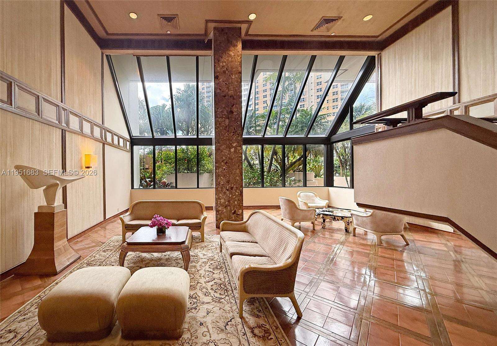 Brickell Key 1 at 520 Brickell Key Dr, Miami, FL 33131 - For Sale photo 28