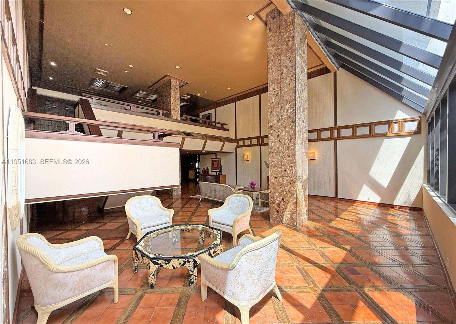 Brickell Key 1 at 520 Brickell Key Dr, Miami, FL 33131 - For Sale photo 33