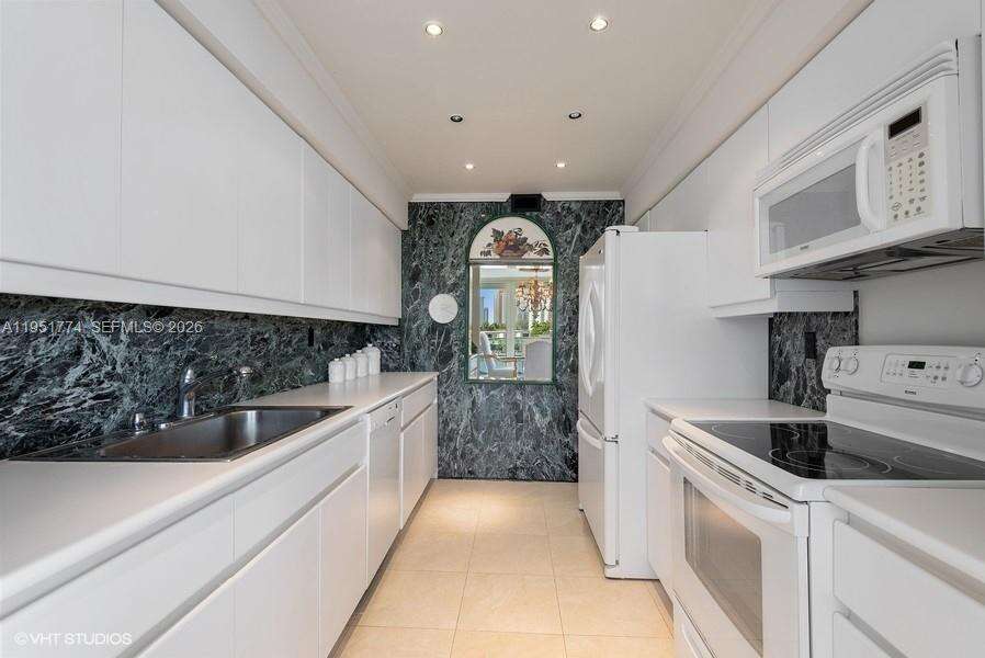 Turnberry Isle at 19707 Turnberry Way, Aventura, FL 33180 - For Sale photo 12