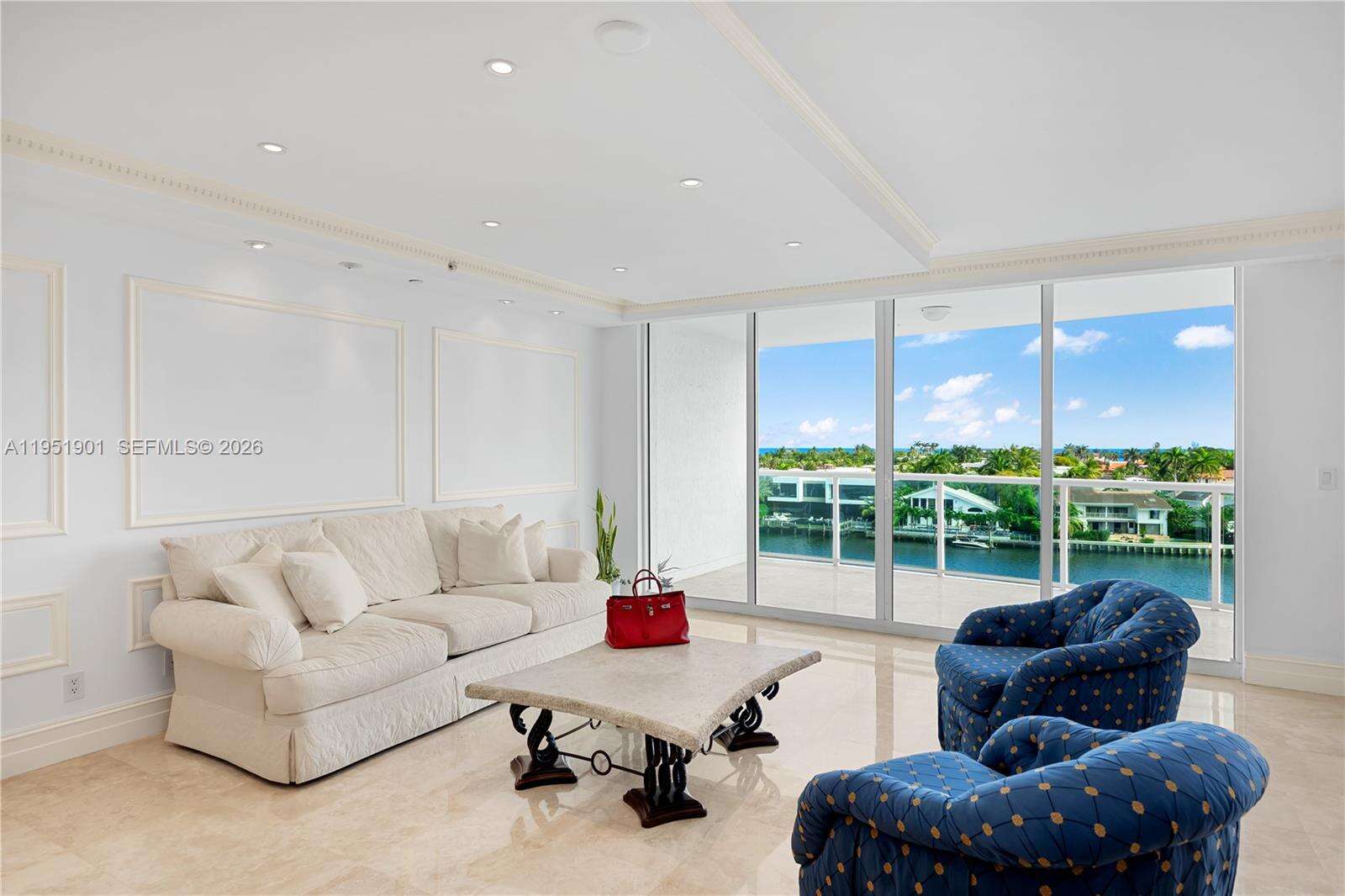 HAMPTONS SOUTH - 20201 Country Club Dr, Aventura, FL 33180 | Picture 3