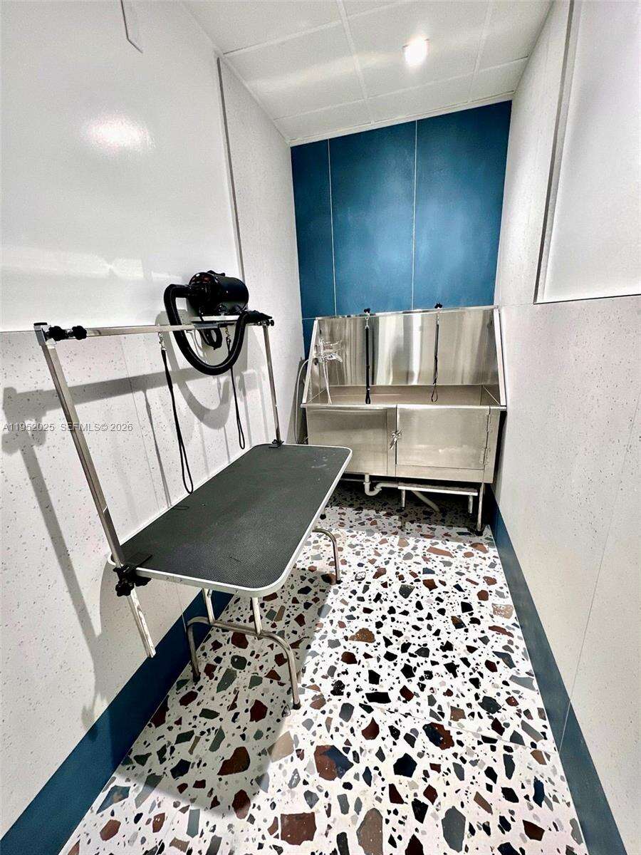 Met 1 at 300 Biscayne Blvd, Miami, FL 33131 - For Sale photo 34