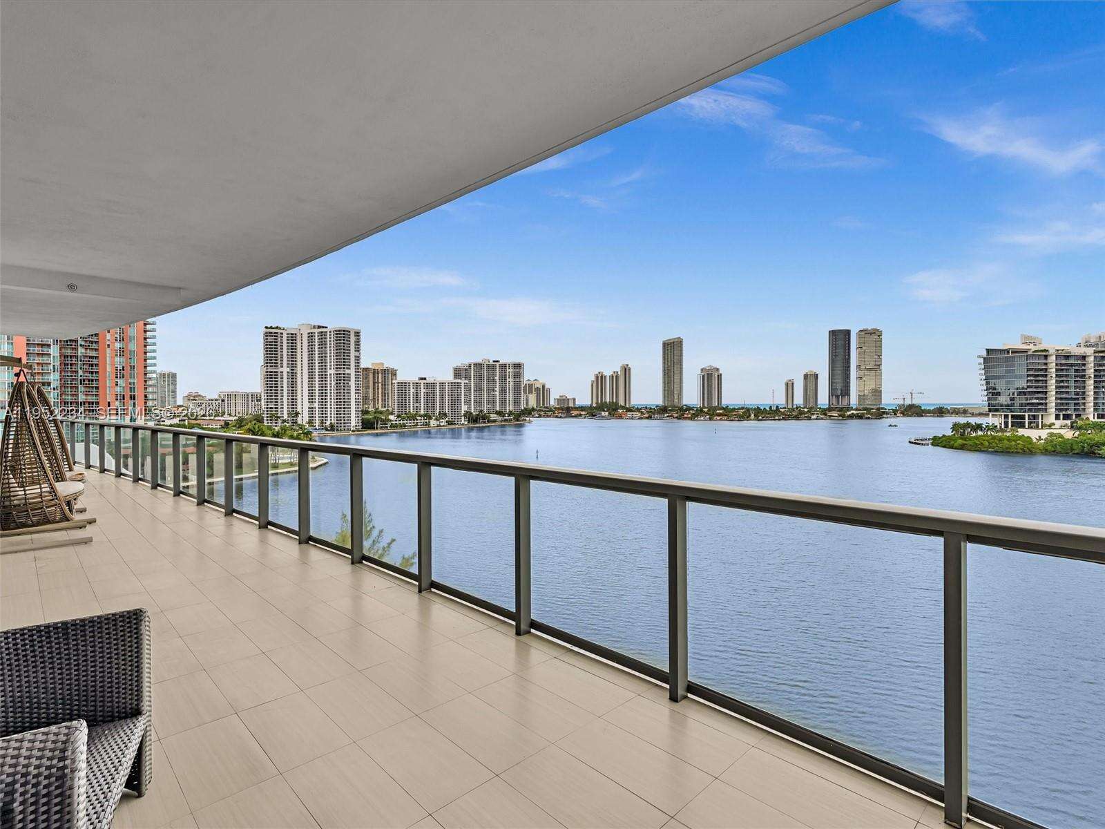 ECHO - 3300 188 St, Aventura, FL 33180 | Picture 15