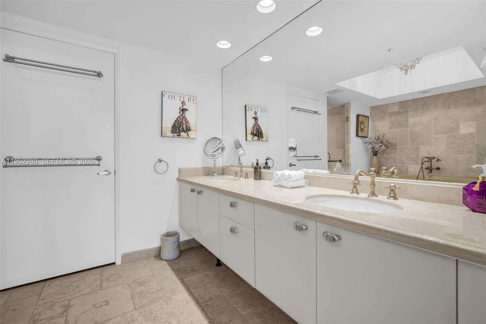 LAS OLAS RIVER HOUSE - 333 Las Olas Way, Fort Lauderdale, FL 33301 | Picture 30