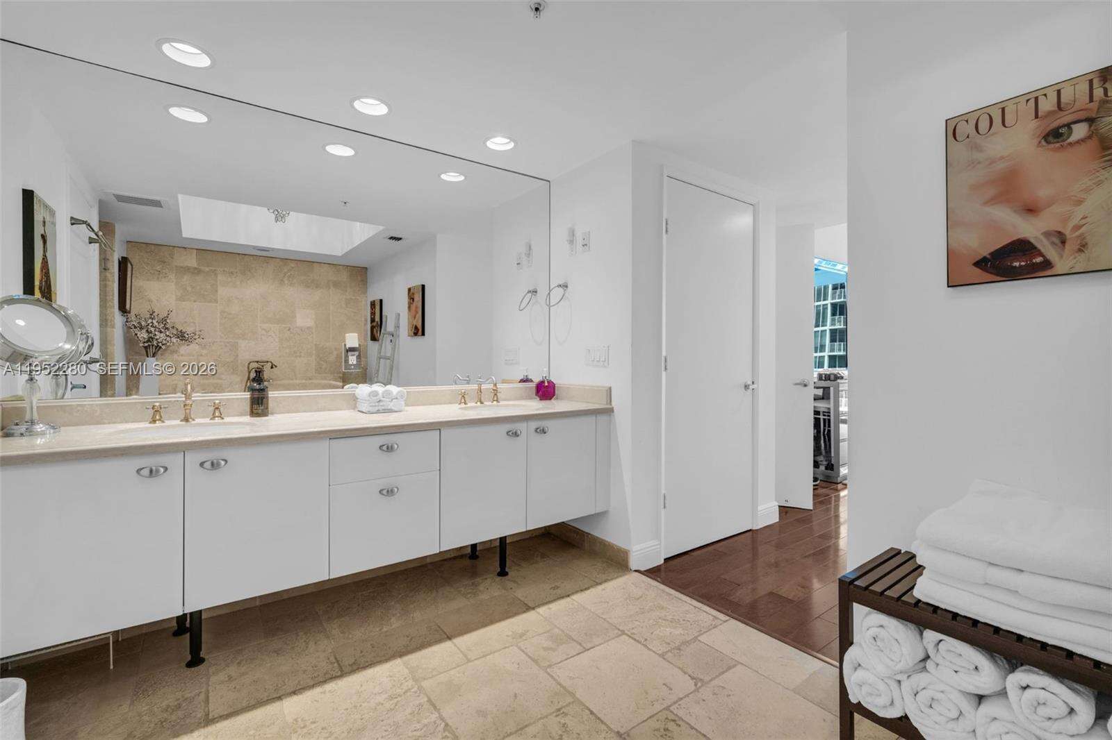 LAS OLAS RIVER HOUSE - 333 Las Olas Way, Fort Lauderdale, FL 33301 | Picture 32