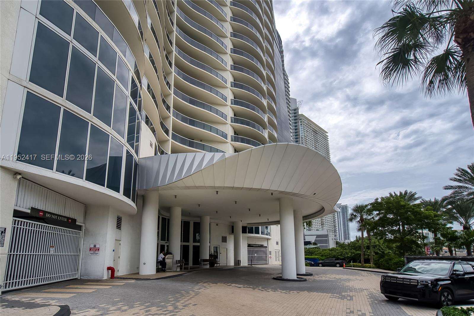 Ocean Four at 17201 Collins Ave+den, Sunny Isles Beach, FL 33160 - For Sale photo 57