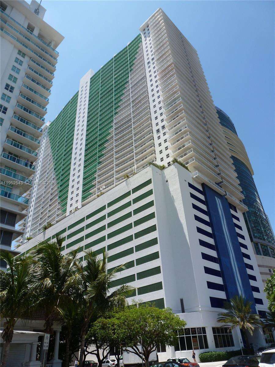 The Club At Brickell Bay at 1200 Brickell Bay Dr, Miami, FL 33131 - For Sale photo 1