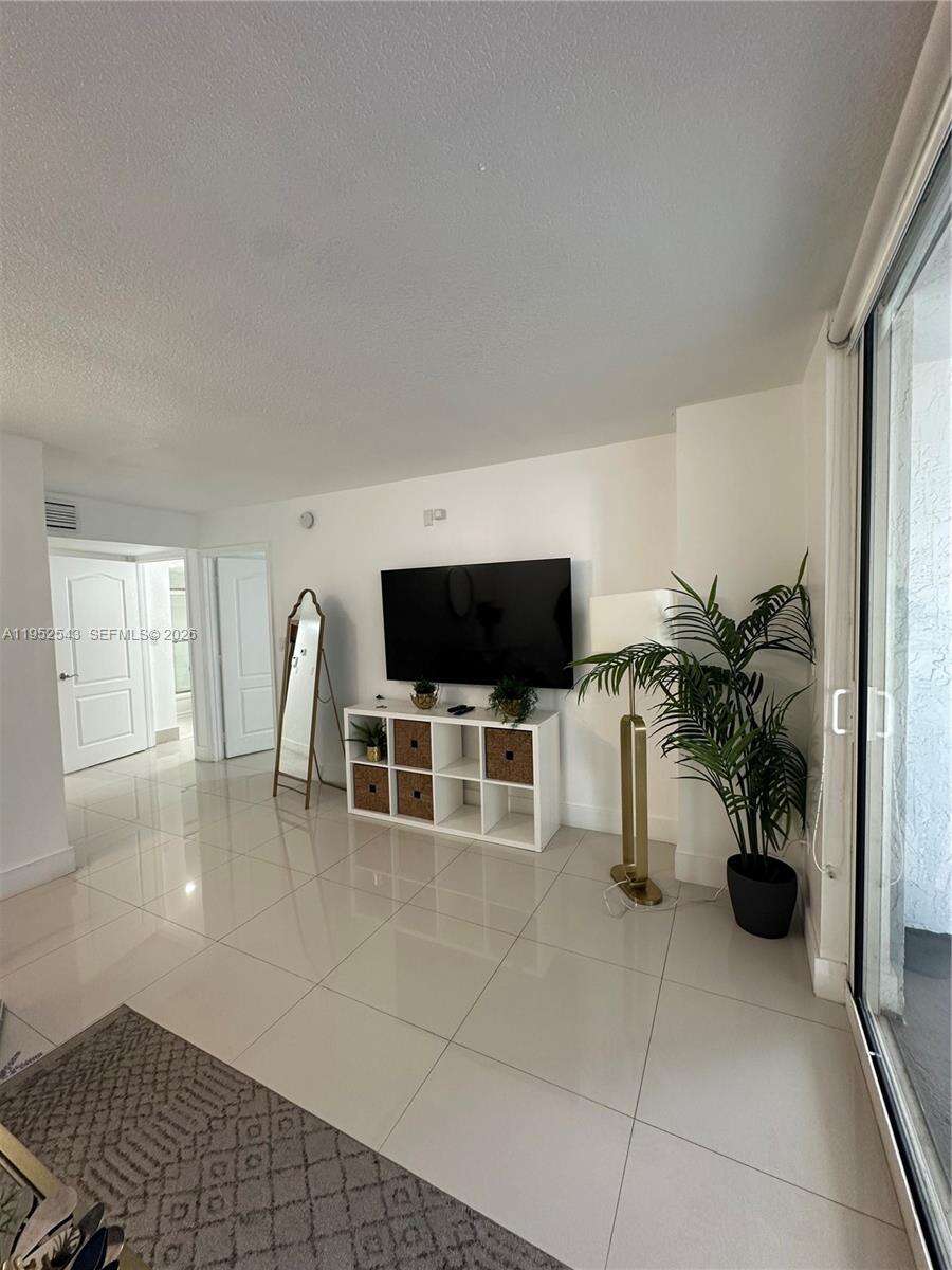 The Club At Brickell Bay at 1200 Brickell Bay Dr, Miami, FL 33131 - For Sale photo 5